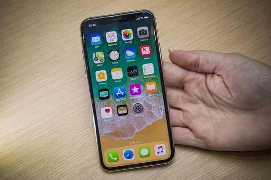 iPhone X