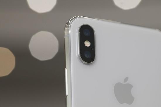 iPhone X