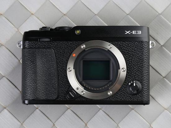 富士X-E3是富士家首款带有蓝牙的相机