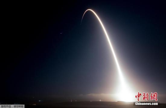 当地时间2017年10月9日，美国太空探索技术公司(SpaceX)成功完成了今年第14次&ldquo;猎鹰9号&rdquo;火箭发射任务。