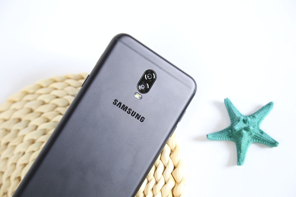 三星C8评测:柔光自拍双摄成像秒杀街机|三星|柔