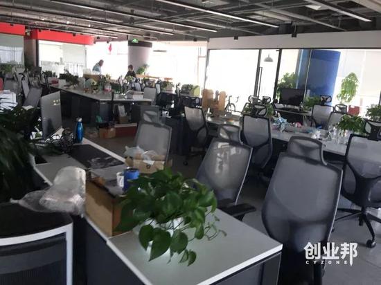 https://image.ipaiban.com/upload-ueditor-image-20171115-1510727176090086646.jpg