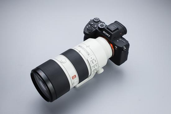 高画质与高速度兼备 索尼全画幅微单A7RM3评