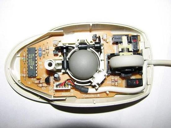机械鼠标的内部构造（图片源自什么值得买）