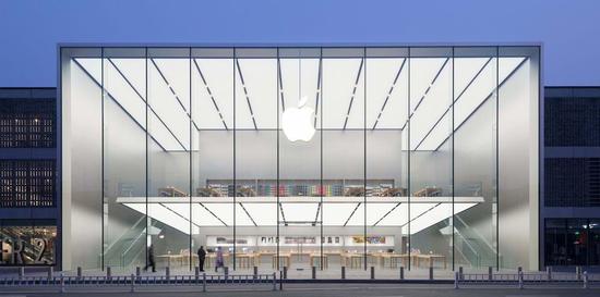 我走进一家Apple Store，却发现这是一家麦当劳