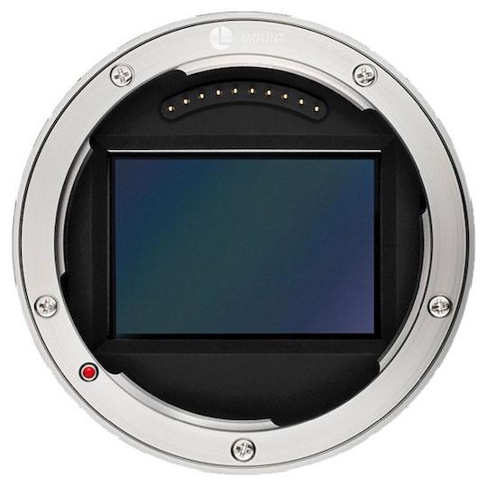 适马接受采访表示明年会有Foveon全幅传感器新机发布