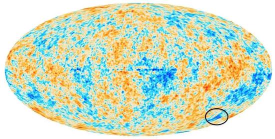 图5   宇宙微波背景辐射温度图 ，用圆圈标出的就是波江座的冷斑