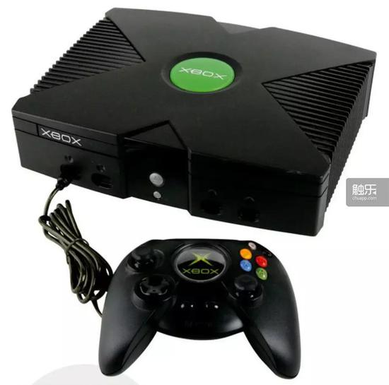 Xbox读起来比PS2、NGC都要绕口，国内玩家习惯叫它“叉盒”