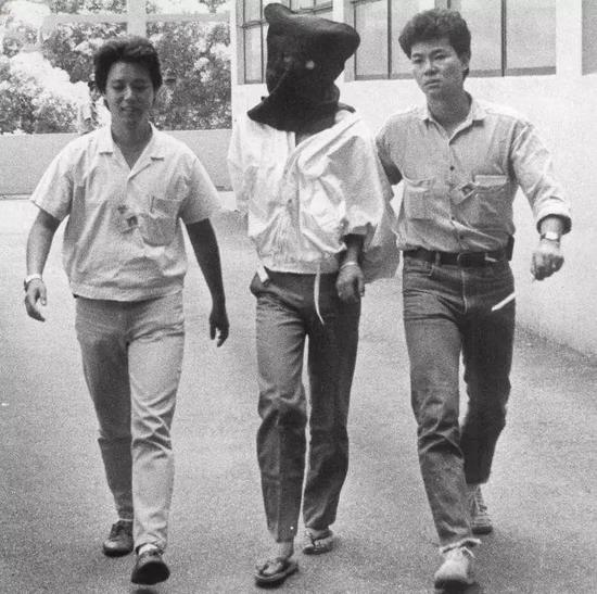 被逮捕的陈虎矩，香港，1985年