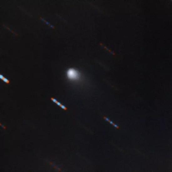 C/2019 Q4的首张彩色照片。（图片来源：Gemini Observatory/NSF/AURA/Travis Rector）