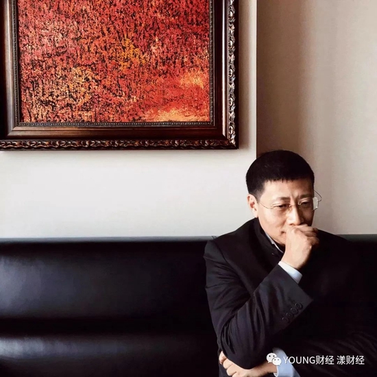 ■Munk and Wang Qibo's oil paintings hang on the wall of Shen Nanpeng's office