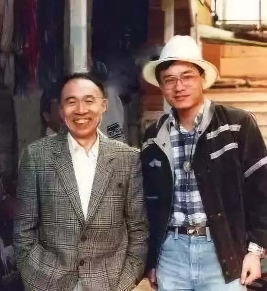 赴美留学时的谢晓亮与北大导师蔡生民(左)团聚