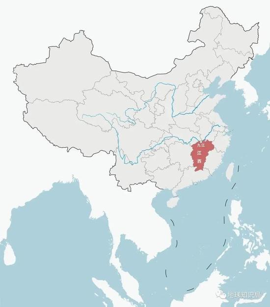 江西和长江干流的接触面其实很短，但对应的水量其实很大，位于关键位置的九江的压力也很大