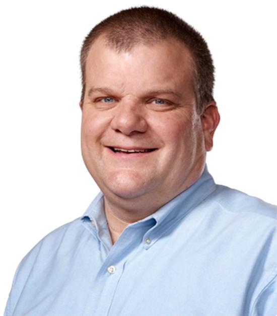 ▲苹果前硬件高级副总裁Bob Mansfield，现在主持自动驾驶技术研发