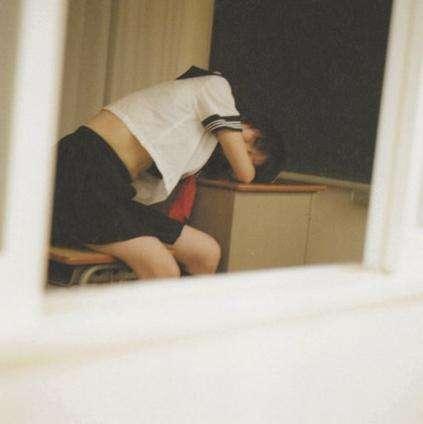 “磕炮”“文爱”被网络软色情包围的未成年人