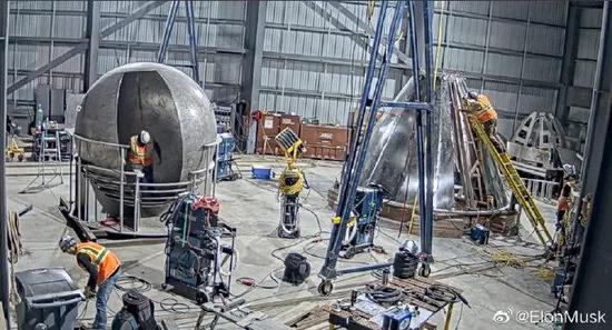 　图 |  Starship 轨道飞行器 SN1 发射台 （来源：weibo）