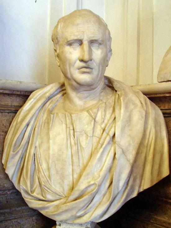 [图3]公元1世纪中期罗马大理石雕塑，西塞罗，现陈列于意大利罗马卡匹托立博物馆（Musei Capitolini，Roma）。（图片来源：维基百科）