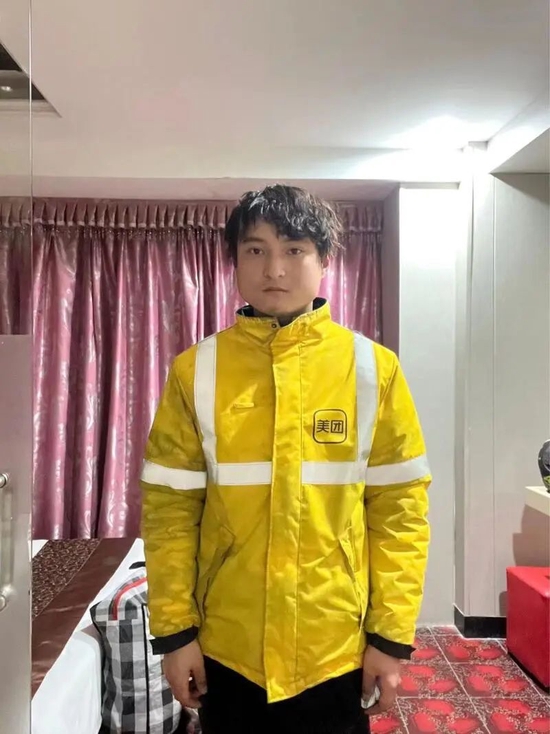 ▲魏子鹏入住爱心酒店后,拍过一张照