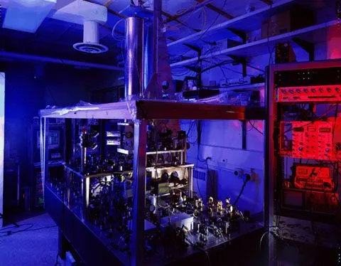 NIST-F1铯喷泉原子钟 来源丨维基