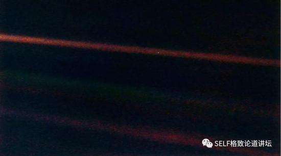 旅行者1号1990年拍摄于冥王星轨道外,600000万公里