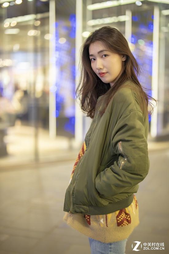 入夜后在太古里合影最美