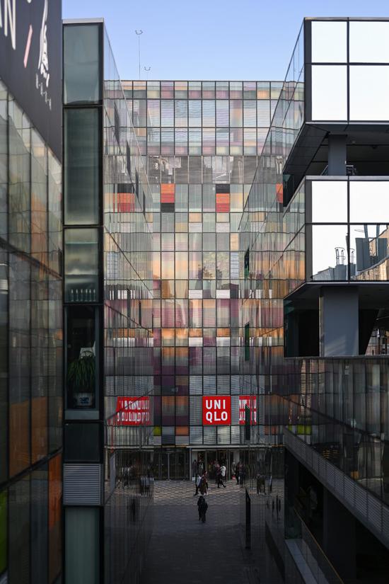 焦距:50mm　 光圈:f/1.8　 ISO感光度:100