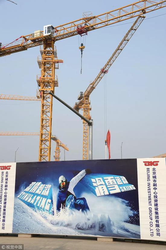 2019年3月2日,建设中的2022冬奥会?#26412;?#20908;奥村。