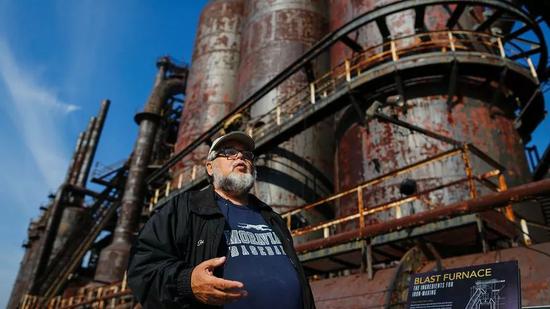 美国纪录片里的制造业衰落