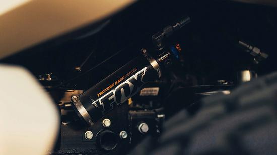 【博狗扑克】绝地求生最强座驾 这是一辆四个车轮的“坦克” 【博狗扑克】绝地求生最强座驾 这是一辆四个车轮的“坦克”