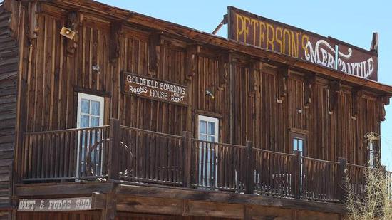 【博狗扑克】1英寸CMOS配15X光学变焦徕卡镜头 松下ZS220相机评测 【博狗扑克】1英寸CMOS配15X光学变焦徕卡镜头 松下ZS220相机评测