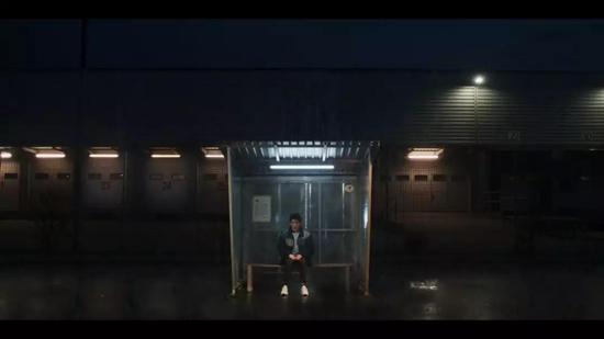 △因为选择黑暗，往往比你想象的更容易