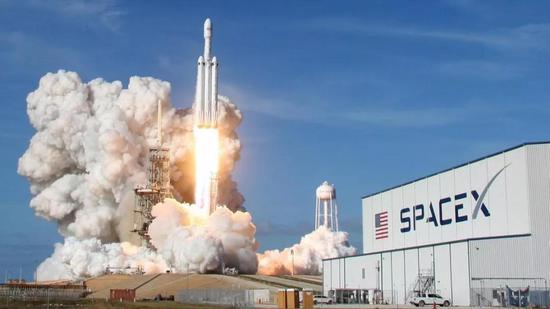 猎鹰9号，是SpaceX命运转折的关键点。