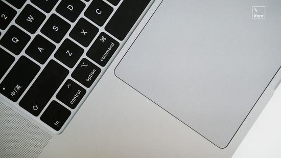 「利来国际旗舰厅下载app」调查显示德国逾一半受访者对难民持负面态度