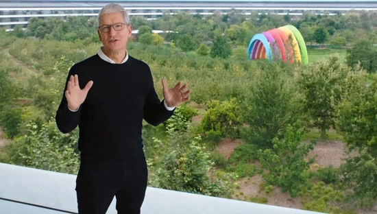 库克在Apple Park演讲，图源苹果官网