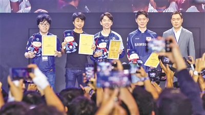 2019年7月,Sky出席WCG2019传奇选手荣誉颁发仪式。