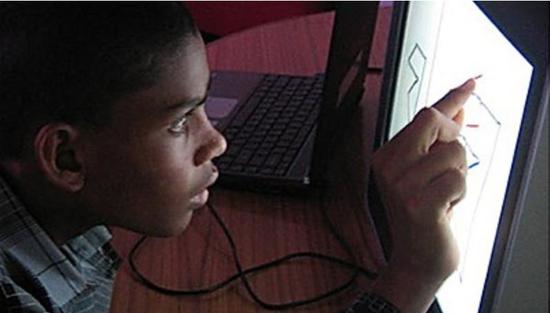 光计划宣传照  图片来源：projectprakash.org