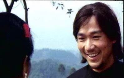 1986年,张国立参演《草莽英雄》