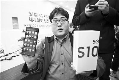 韩国全球率先推出5G服务,三星开售高端Galaxy S10 5G手机 供图/视觉中国