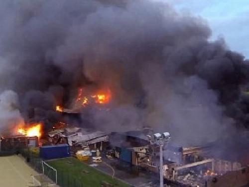 2013年 海力士工厂发生火灾（图片来源新浪微博）