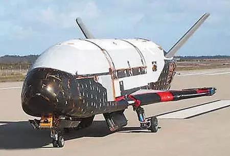 空天战斗机X-37B