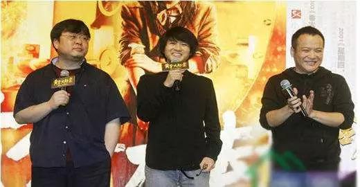 （图）韩寒说出“USB”的现场，罗永浩就在他的身边