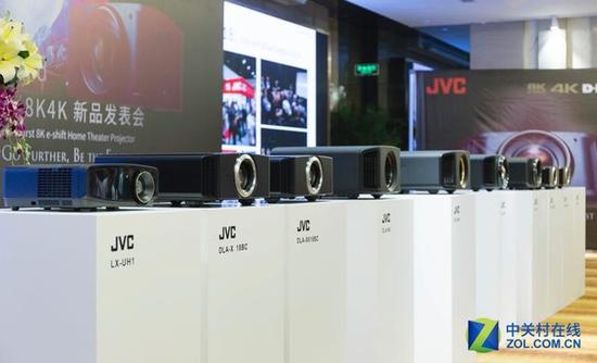 去年九月厂商展出的8K投影机新品