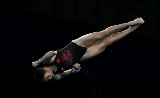全红婵参加跳水女子10米跳台预赛 　　来源 / 东京2020年奥运会