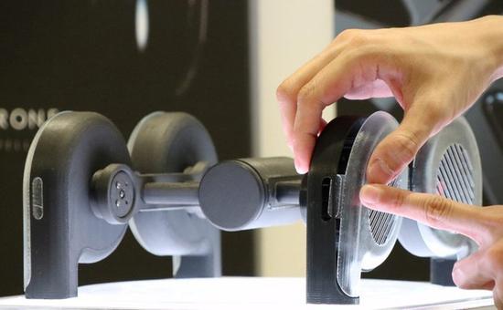 【博狗扑克】全球首台涡轮喷气式无人机 竟出自学生之手 【博狗扑克】全球首台涡轮喷气式无人机 竟出自学生之手