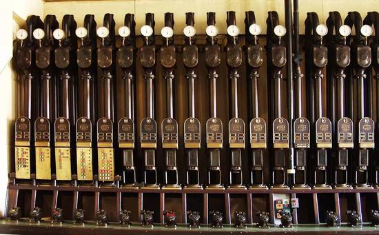 布拉格气动邮局是现存唯一的大型气动传输站