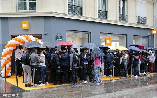 小米法国巴黎第一家授权门店