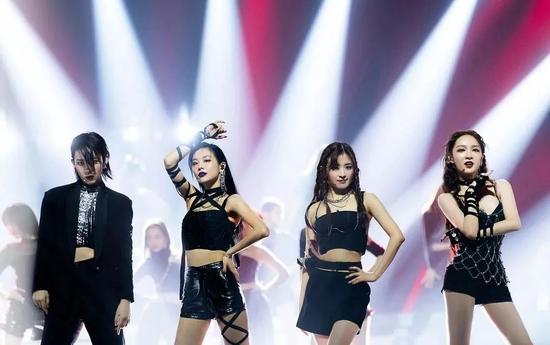 芒果TV凭借《乘风破浪的姐姐》市场关注度急升