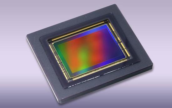 【博狗扑克】全新传感器 佳能全画幅微单相机新消息 【博狗扑克】全新传感器 佳能全画幅微单相机新消息