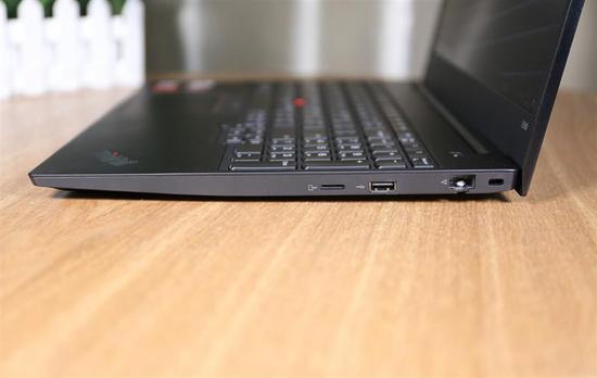 搭載AMD RX 550獨顯!聯想Thinkpad E580評測 科技 第23張-尋夢科技 搭載AMD RX 550獨顯!聯想Thinkpad E580評測