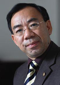 钱颖一被授予首批清华大学文科资深教授